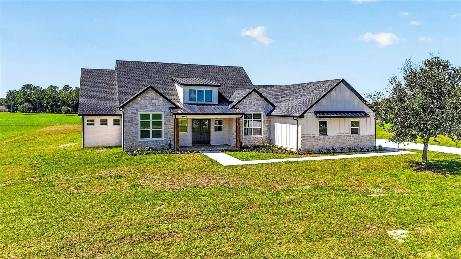 14927 CRIMSON OAKS TRAIL, Dade City, FL 33525 14927 CRIMSON OAKS TRAIL, Dade City, FL 33525
