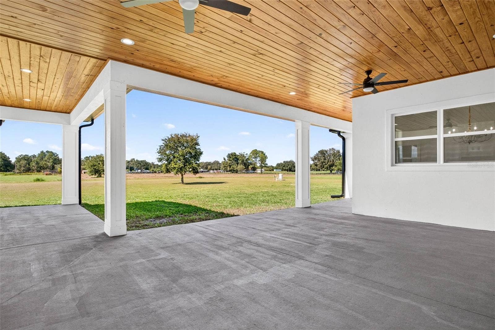 14927 CRIMSON OAKS TRAIL, Dade City, FL 33525 14927 CRIMSON OAKS TRAIL, Dade City, FL 33525