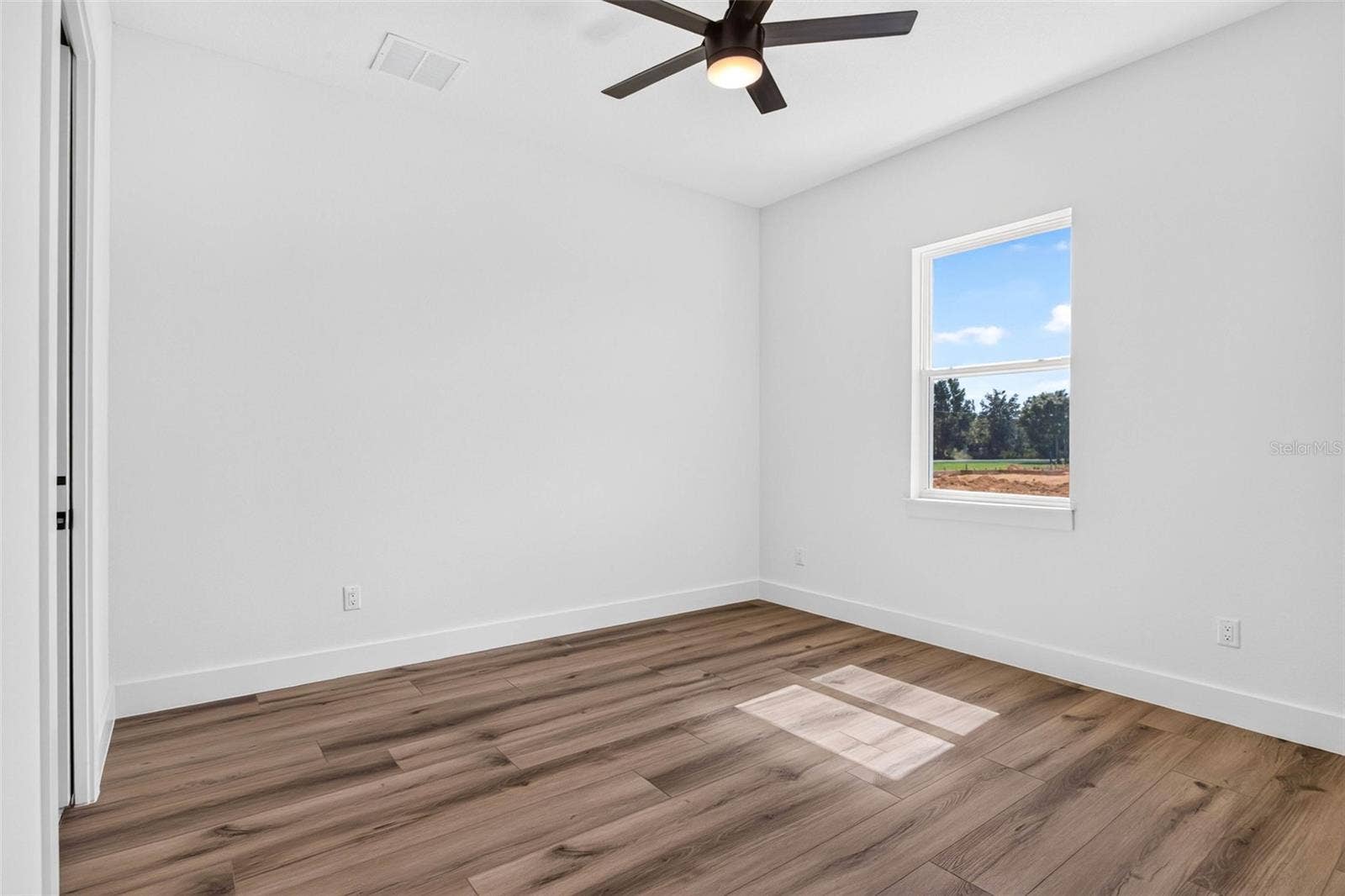 14927 CRIMSON OAKS TRAIL, Dade City, FL 33525 14927 CRIMSON OAKS TRAIL, Dade City, FL 33525
