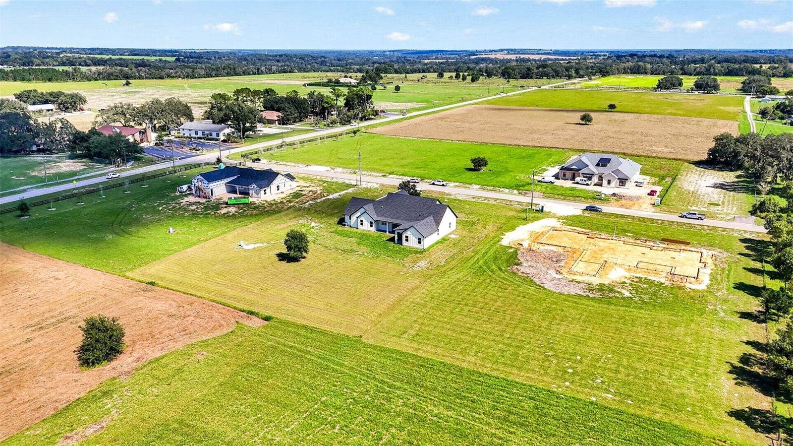 14927 CRIMSON OAKS TRAIL, Dade City, FL 33525 14927 CRIMSON OAKS TRAIL, Dade City, FL 33525
