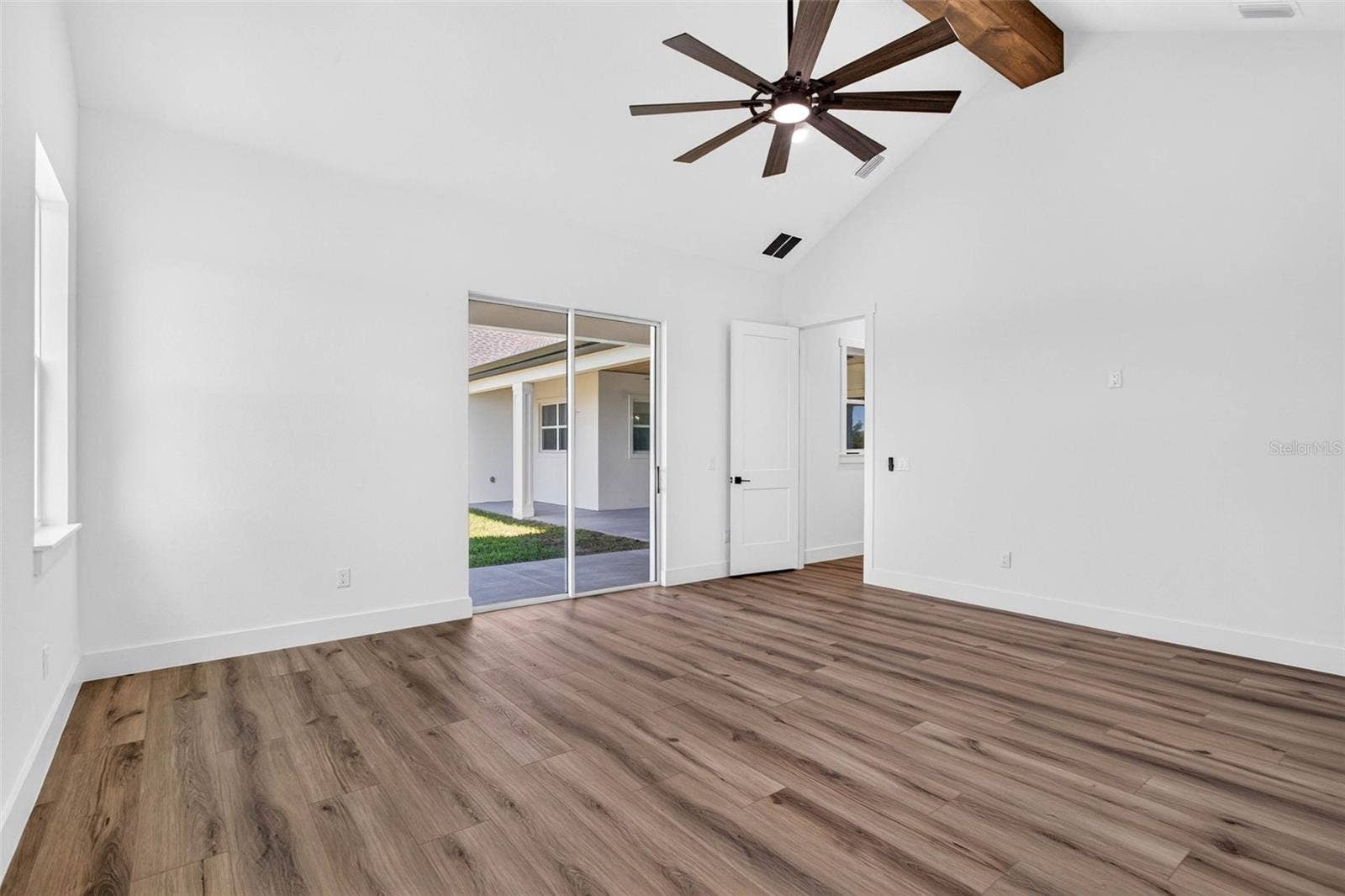 14927 CRIMSON OAKS TRAIL, Dade City, FL 33525 14927 CRIMSON OAKS TRAIL, Dade City, FL 33525