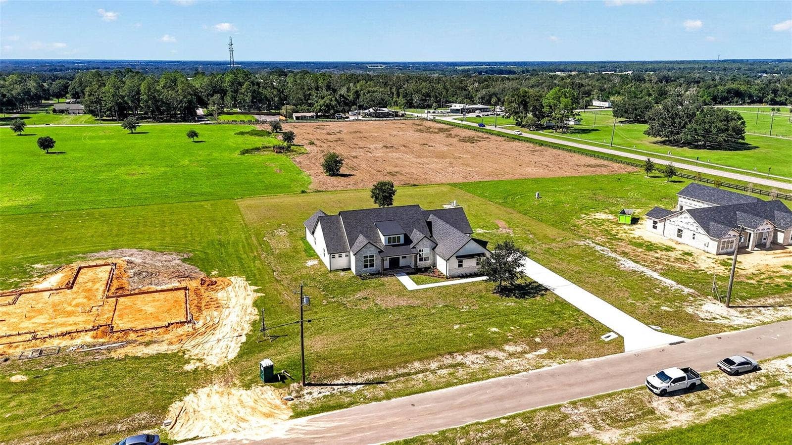 14927 CRIMSON OAKS TRAIL, Dade City, FL 33525 14927 CRIMSON OAKS TRAIL, Dade City, FL 33525