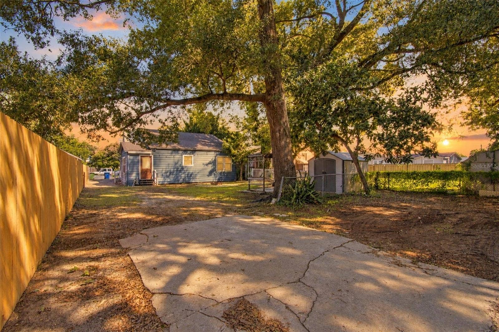 805 E OSBORNE AVENUE, Tampa, FL 33603