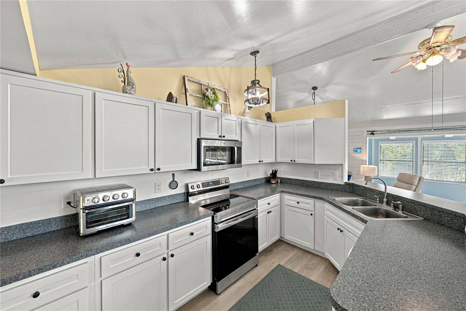 32444 MARCHMONT CIRCLE, Dade City, FL 33523 32444 MARCHMONT CIRCLE, Dade City, FL 33523