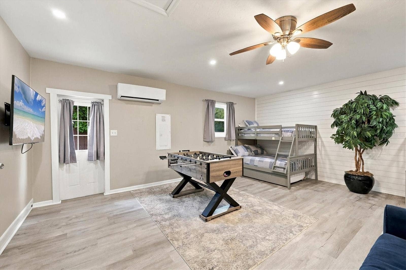 438 WHITFIELD AVENUE, Sarasota, FL 34243 438 WHITFIELD AVENUE, Sarasota, FL 34243