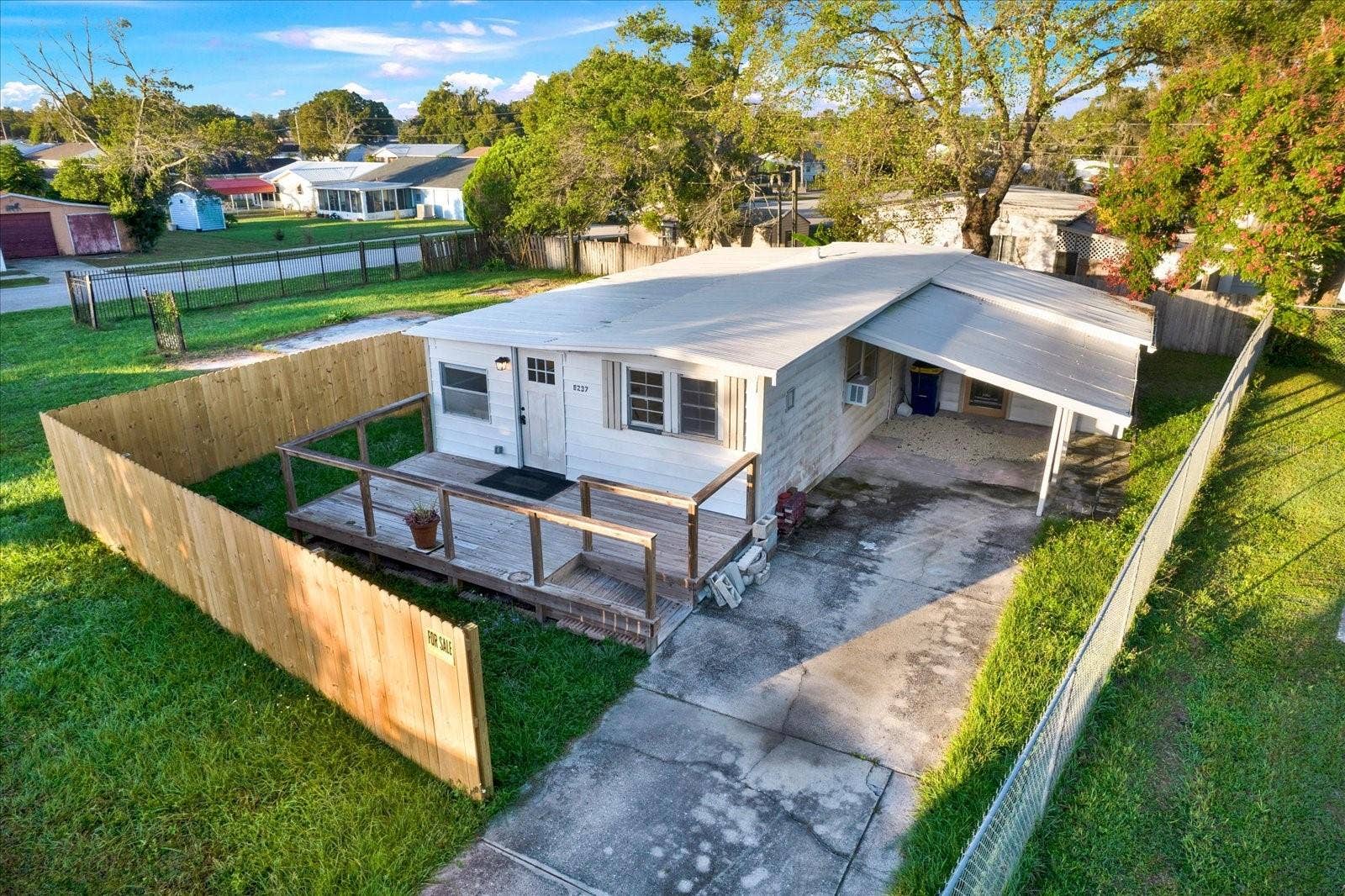 6237 NEW YORK STREET, Zephyrhills, FL 33542 6237 NEW YORK STREET, Zephyrhills, FL 33542