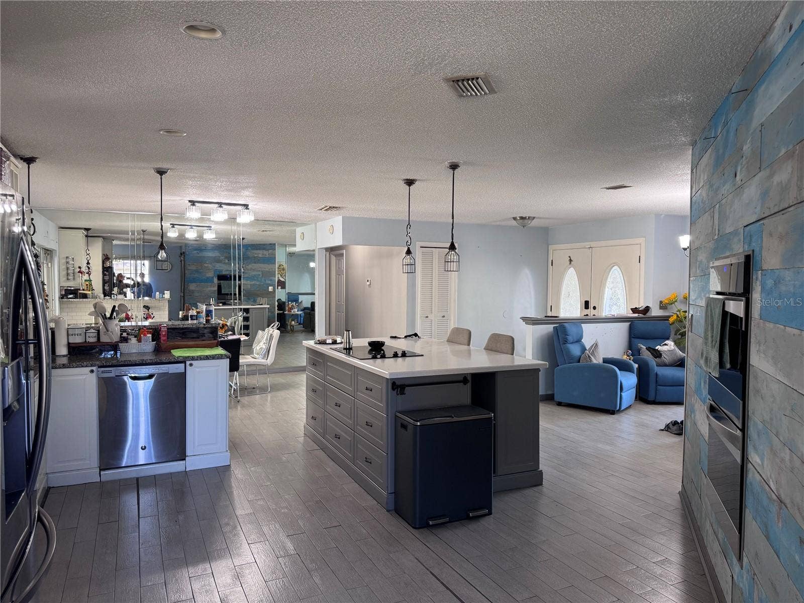 8205 N FREMONT AVENUE, Tampa, FL 33604