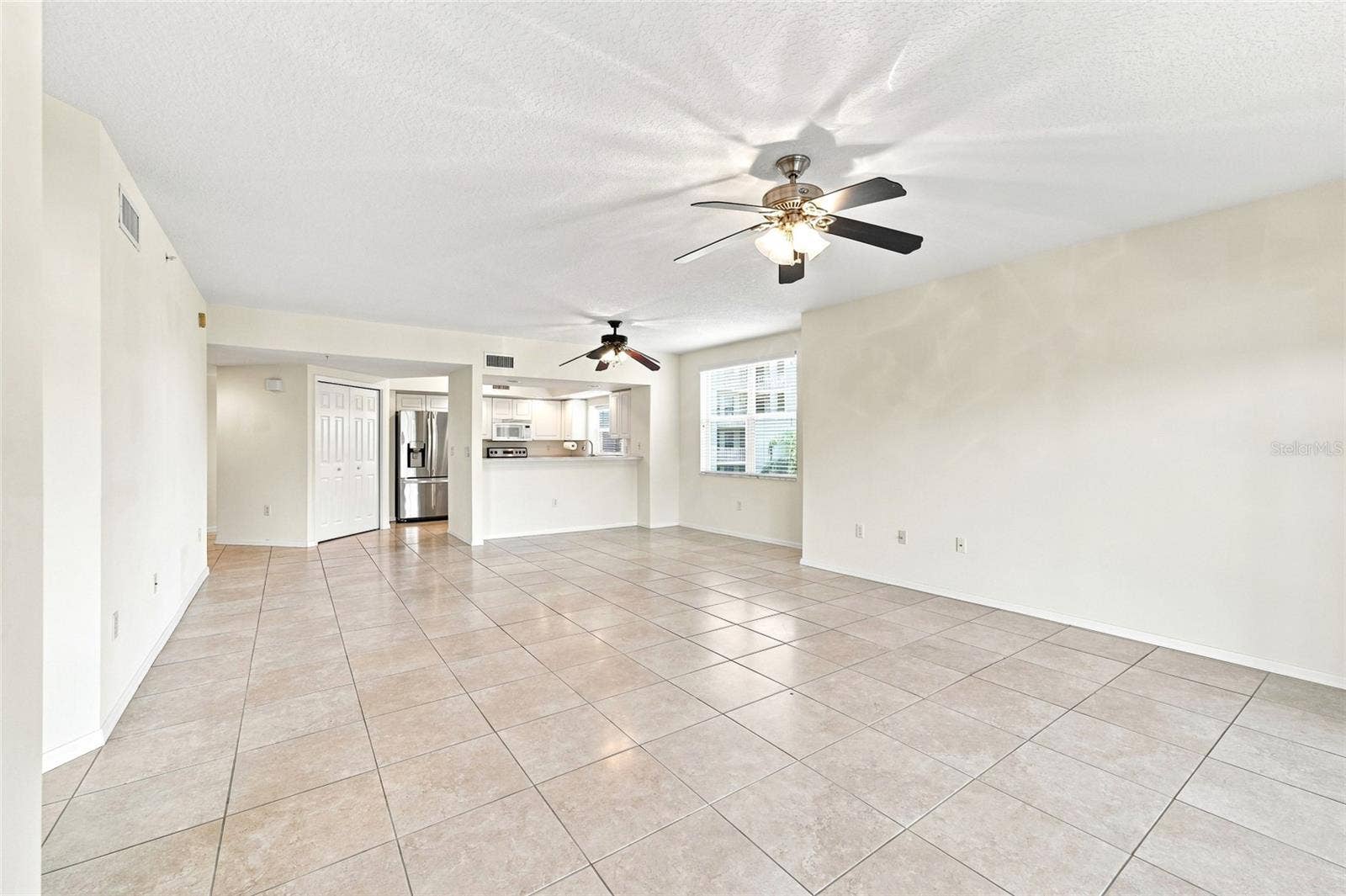 1200 COUNTRY CLUB DRIVE, #4201, Largo, FL 33771 1200 COUNTRY CLUB DRIVE, #4201, Largo, FL 33771