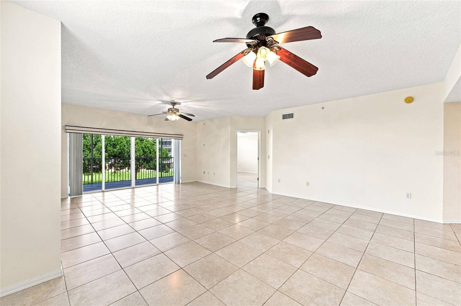 1200 COUNTRY CLUB DRIVE, #4201, Largo, FL 33771 1200 COUNTRY CLUB DRIVE, #4201, Largo, FL 33771