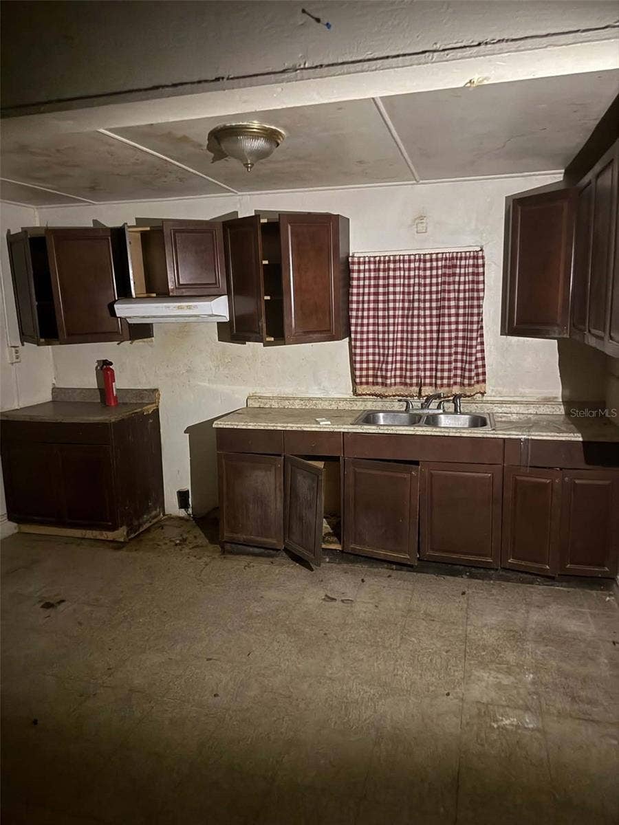 2313 QUINCY STREET S, St Petersburg, FL 33711 2313 QUINCY STREET S, St Petersburg, FL 33711