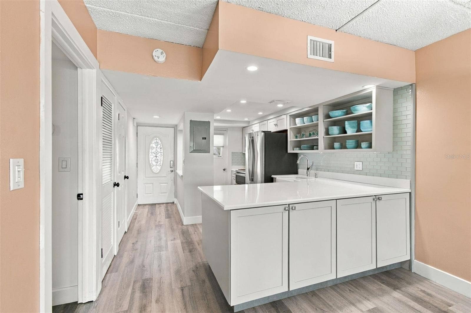 1 BOCA CIEGA POINT BOULEVARD, #206, St Petersburg, FL 33708 1 BOCA CIEGA POINT BOULEVARD, #206, St Petersburg, FL 33708