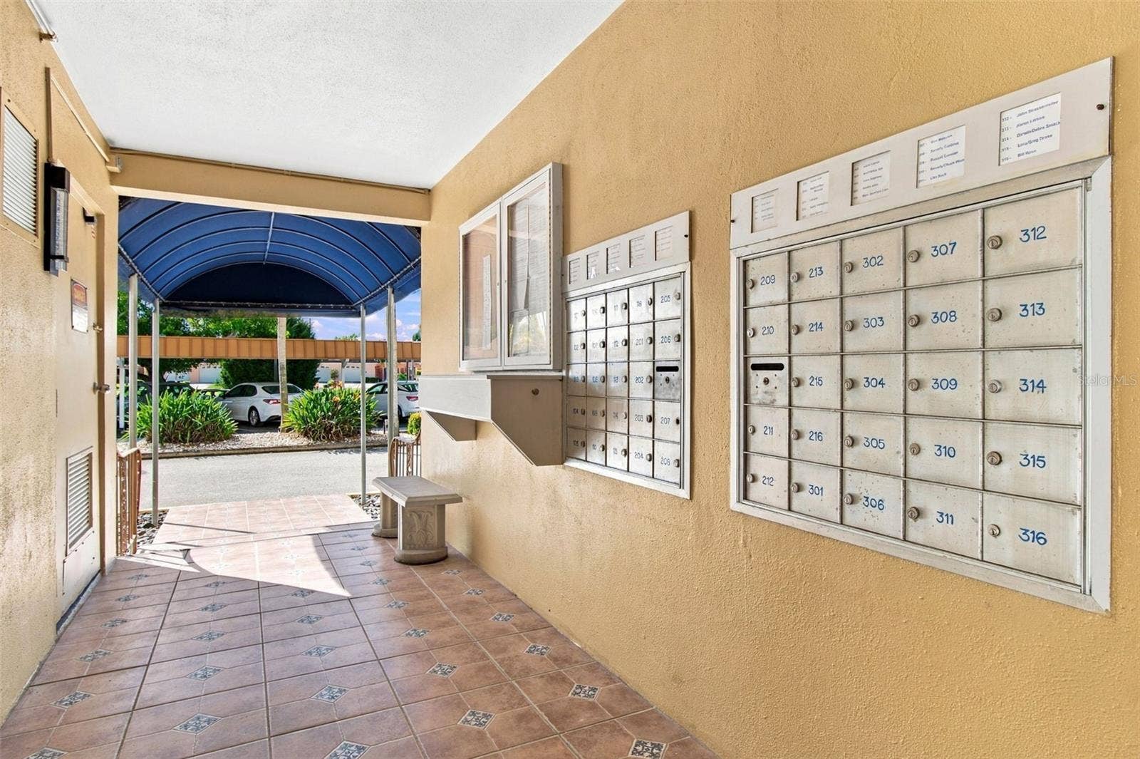 1 BOCA CIEGA POINT BOULEVARD, #206, St Petersburg, FL 33708 1 BOCA CIEGA POINT BOULEVARD, #206, St Petersburg, FL 33708
