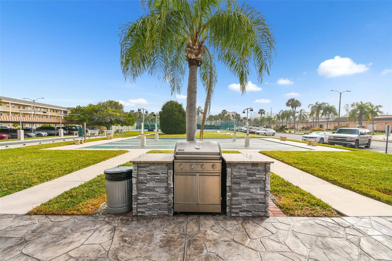 1 BOCA CIEGA POINT BOULEVARD, #206, St Petersburg, FL 33708 1 BOCA CIEGA POINT BOULEVARD, #206, St Petersburg, FL 33708