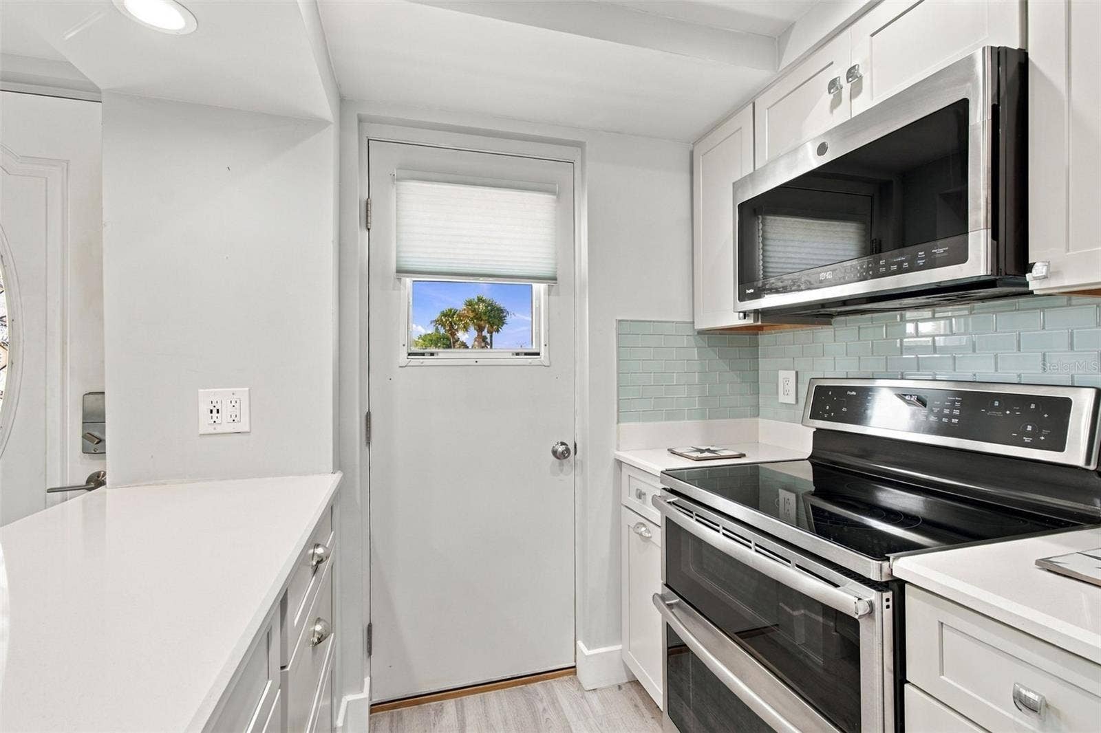 1 BOCA CIEGA POINT BOULEVARD, #206, St Petersburg, FL 33708 1 BOCA CIEGA POINT BOULEVARD, #206, St Petersburg, FL 33708