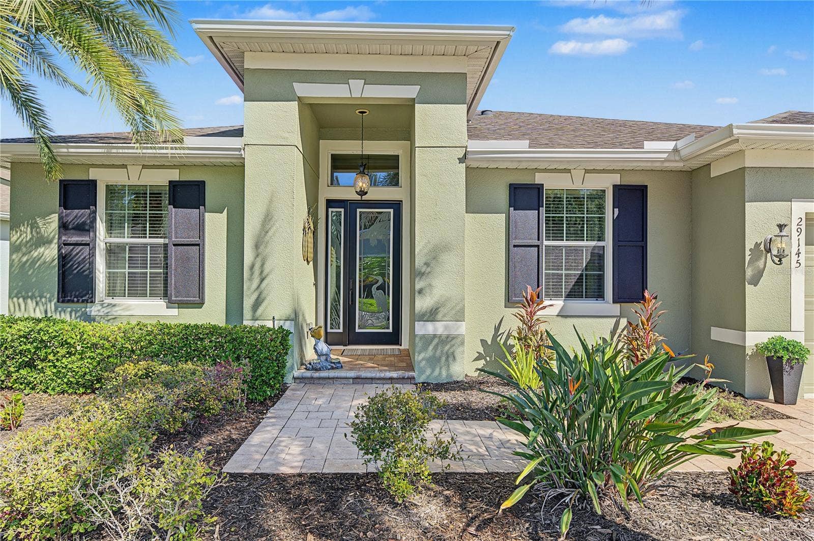 29145 GRASS BUNKER DRIVE, San Antonio, FL 33576 Paver walkway to grand entry!