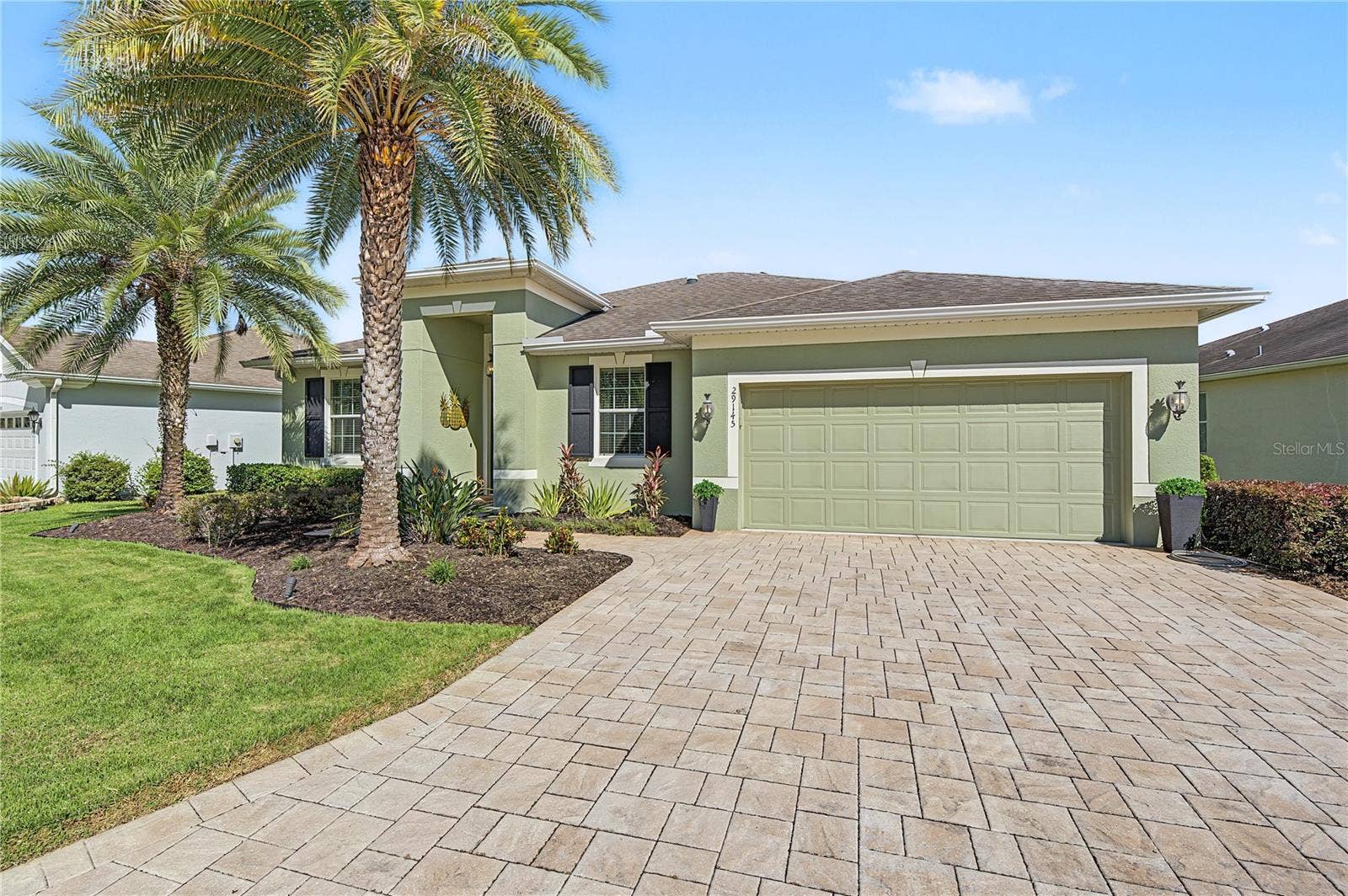 29145 GRASS BUNKER DRIVE, San Antonio, FL 33576 Brick PAVER driveway welcomes guests!