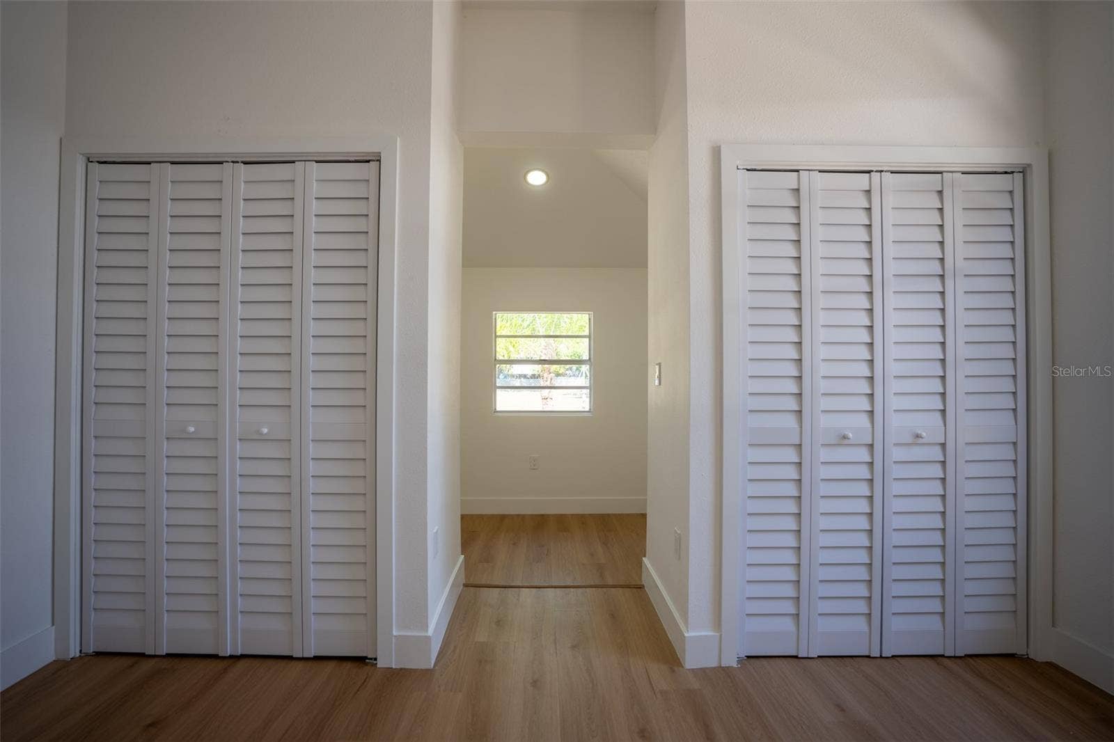 1209 E 18TH AVENUE, Tampa, FL 33605 1209 E 18TH AVENUE, Tampa, FL 33605
