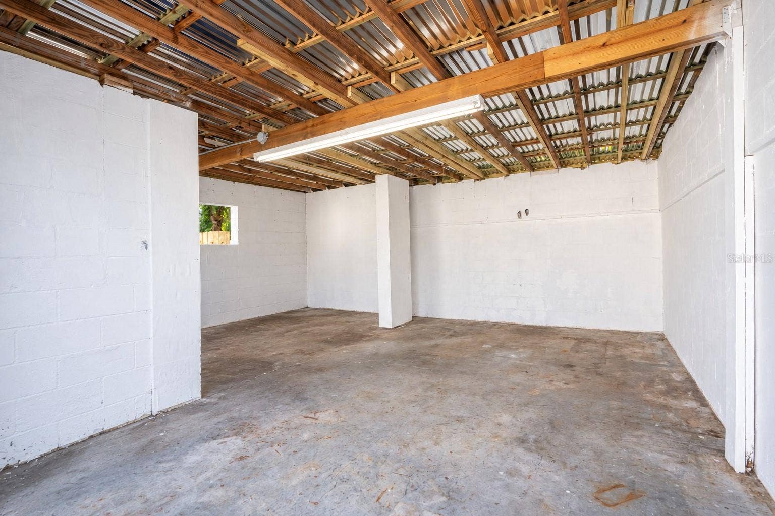 1209 E 18TH AVENUE, Tampa, FL 33605 1209 E 18TH AVENUE, Tampa, FL 33605