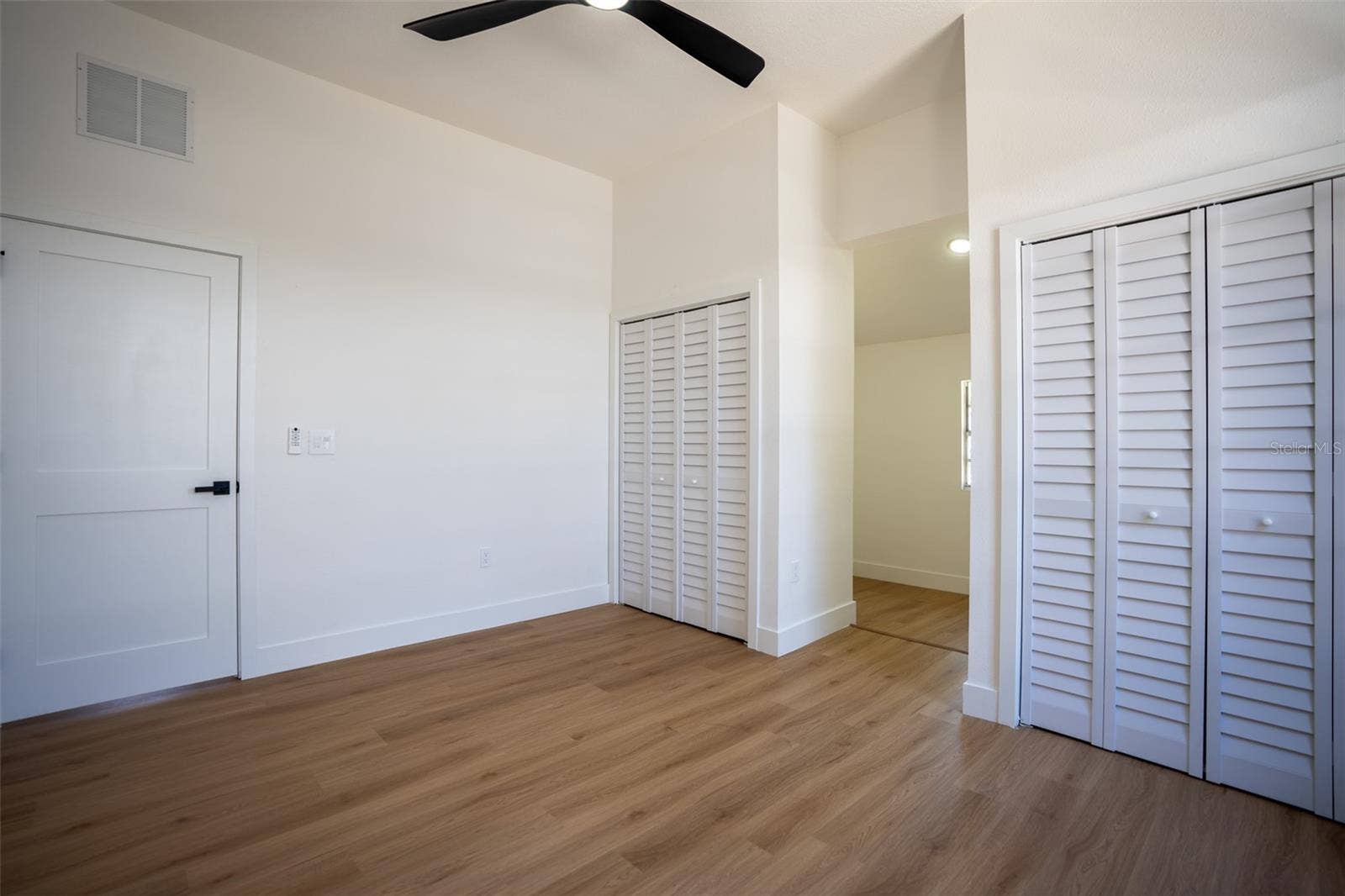 1209 E 18TH AVENUE, Tampa, FL 33605 1209 E 18TH AVENUE, Tampa, FL 33605