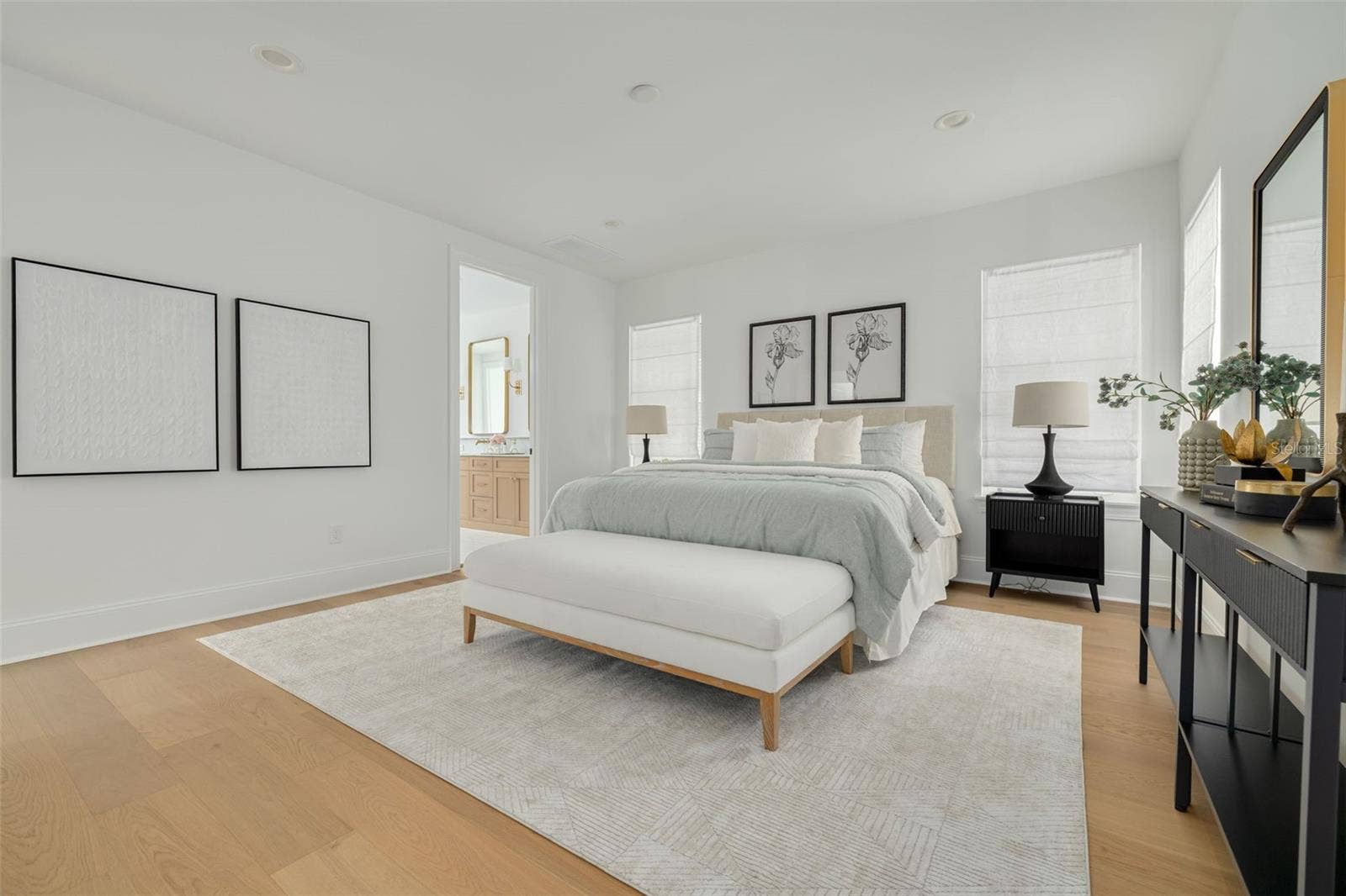 645 11 AVENUE N, St Petersburg, FL 33701