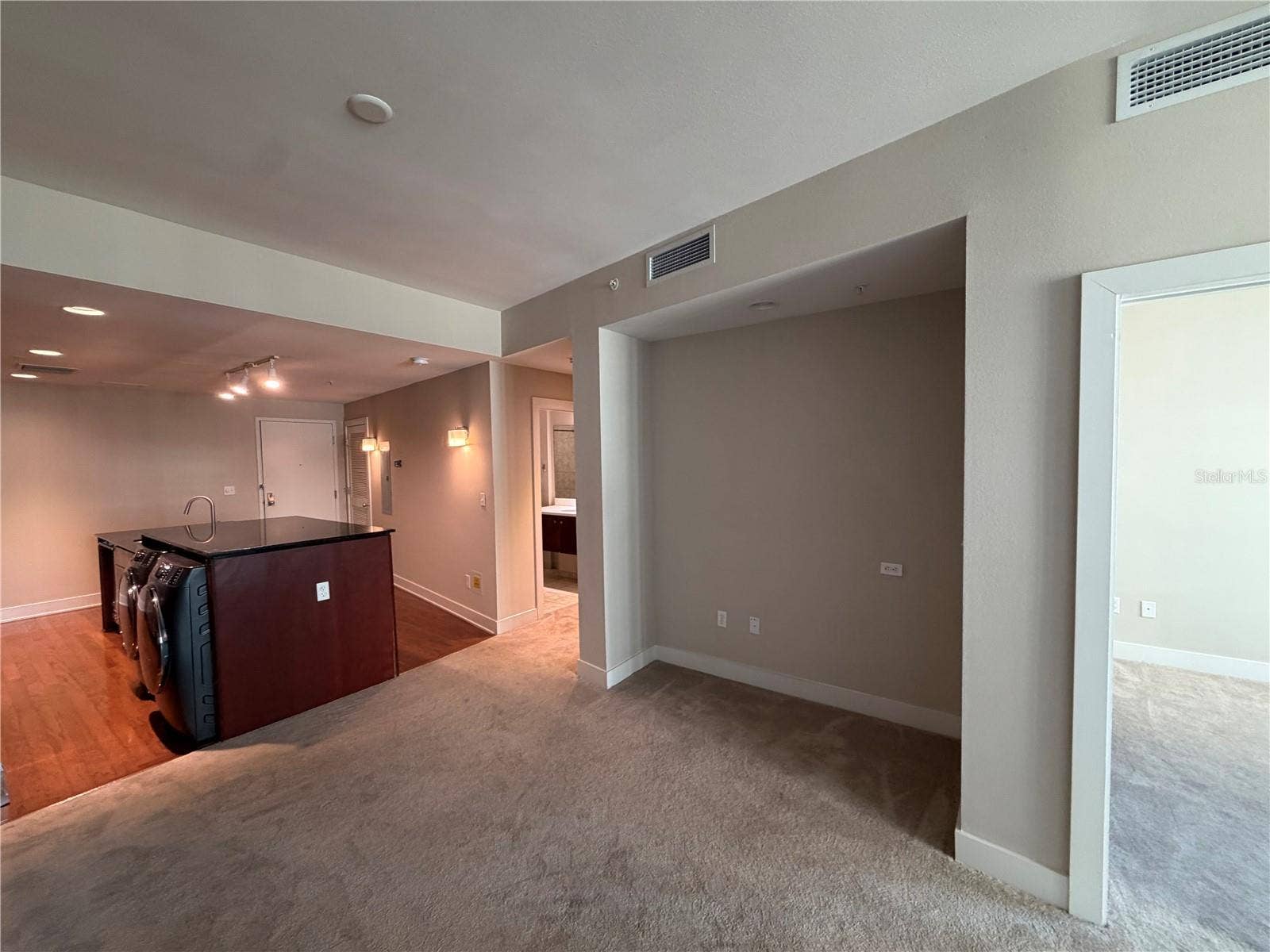 1120 E KENNEDY BOULEVARD, #1022, Tampa, FL 33602 1120 E KENNEDY BOULEVARD, #1022, Tampa, FL 33602