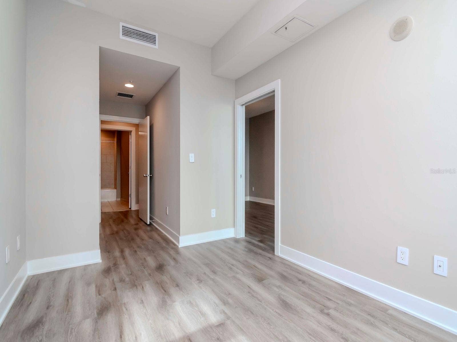 1120 E KENNEDY BOULEVARD, #1022, Tampa, FL 33602 1120 E KENNEDY BOULEVARD, #1022, Tampa, FL 33602