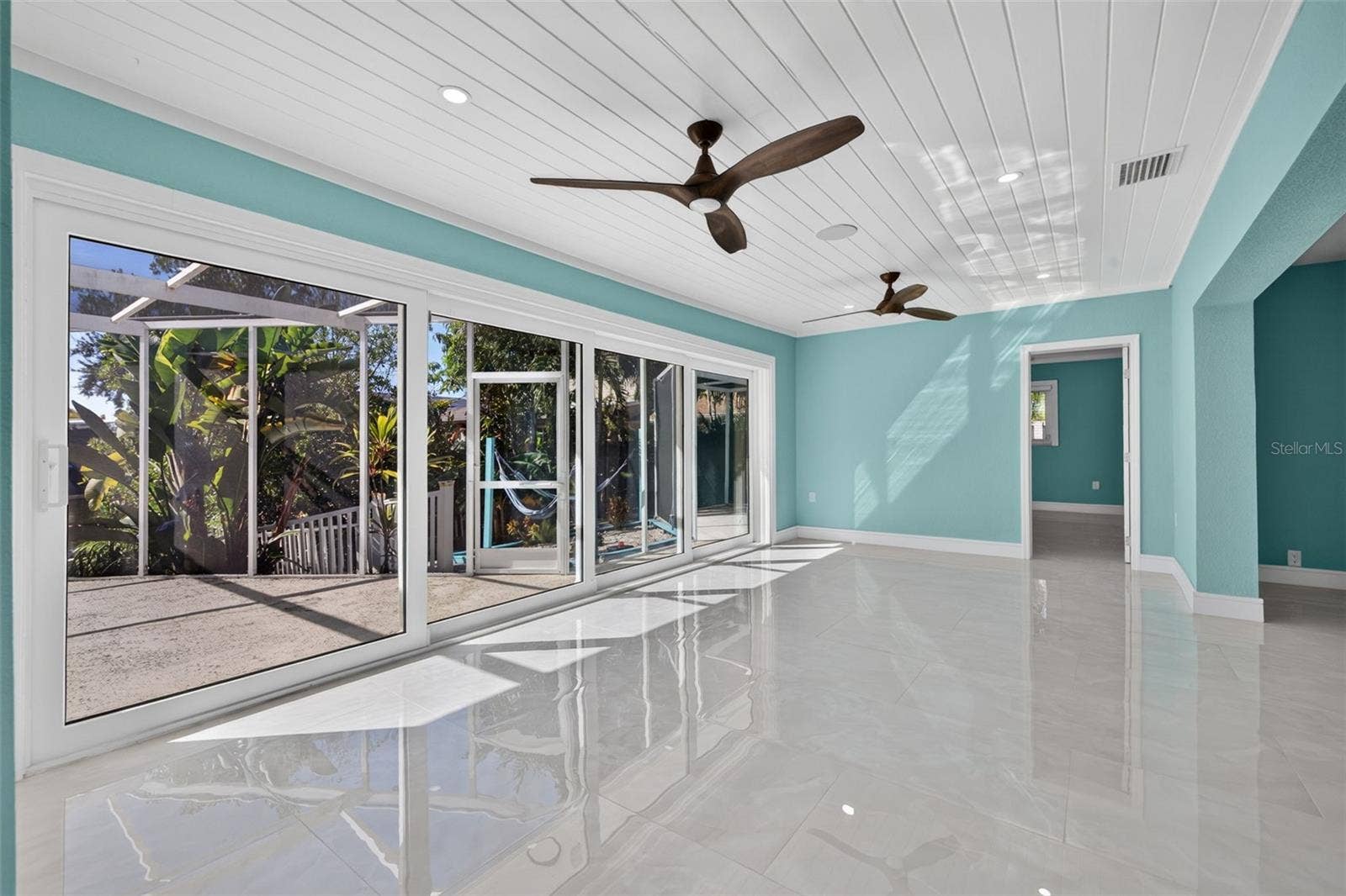 4643 BAY CREST DRIVE, Tampa, FL 33615 4643 BAY CREST DRIVE, Tampa, FL 33615