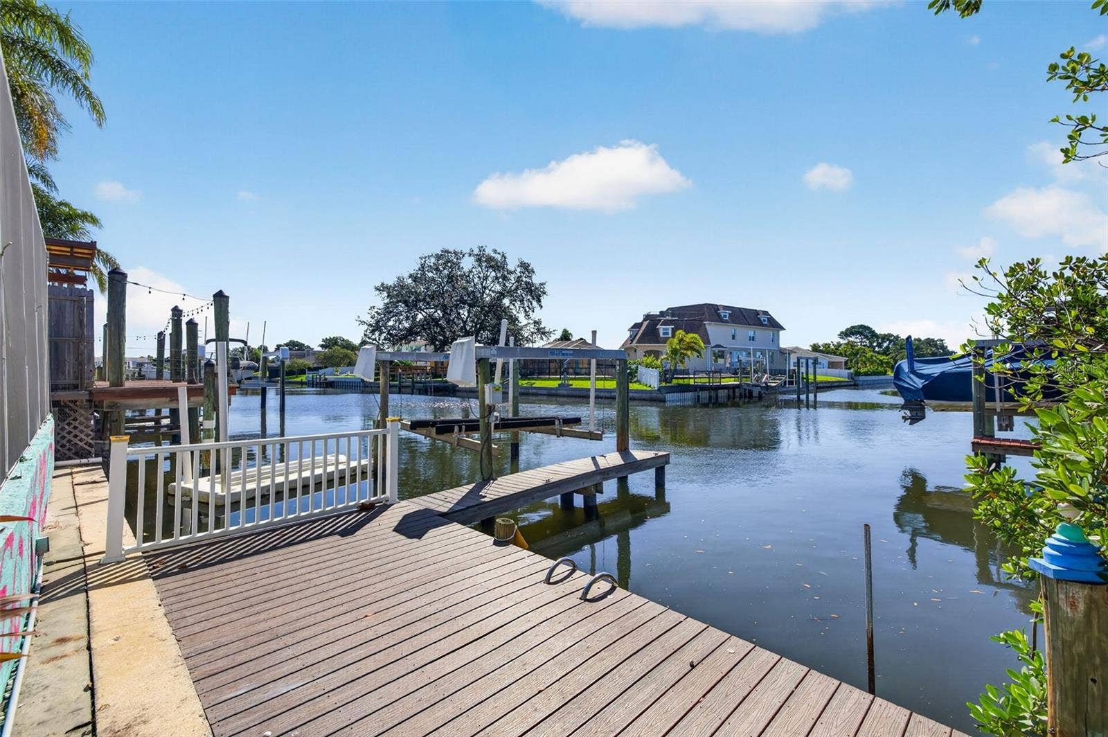 4643 BAY CREST DRIVE, Tampa, FL 33615 4643 BAY CREST DRIVE, Tampa, FL 33615