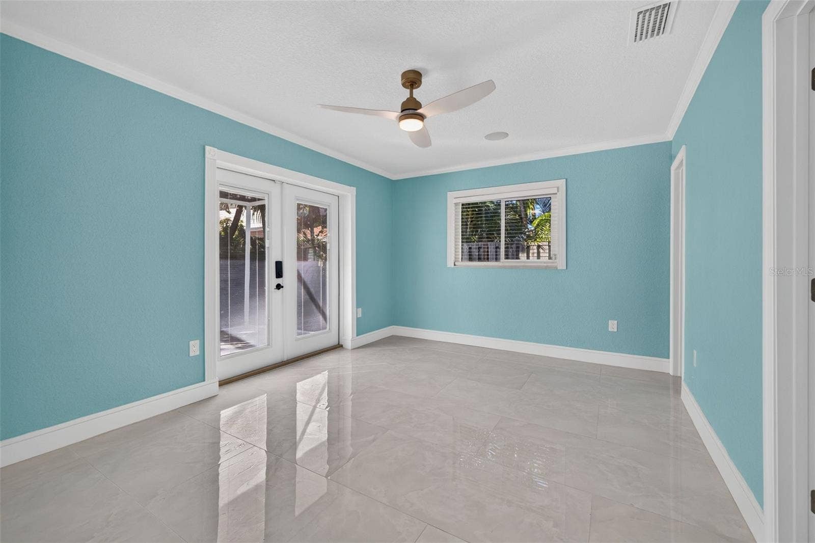 4643 BAY CREST DRIVE, Tampa, FL 33615 4643 BAY CREST DRIVE, Tampa, FL 33615