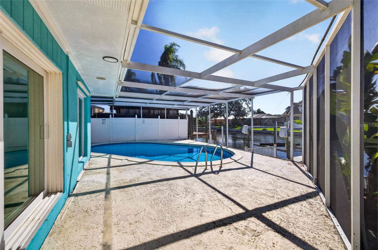 4643 BAY CREST DRIVE, Tampa, FL 33615 4643 BAY CREST DRIVE, Tampa, FL 33615