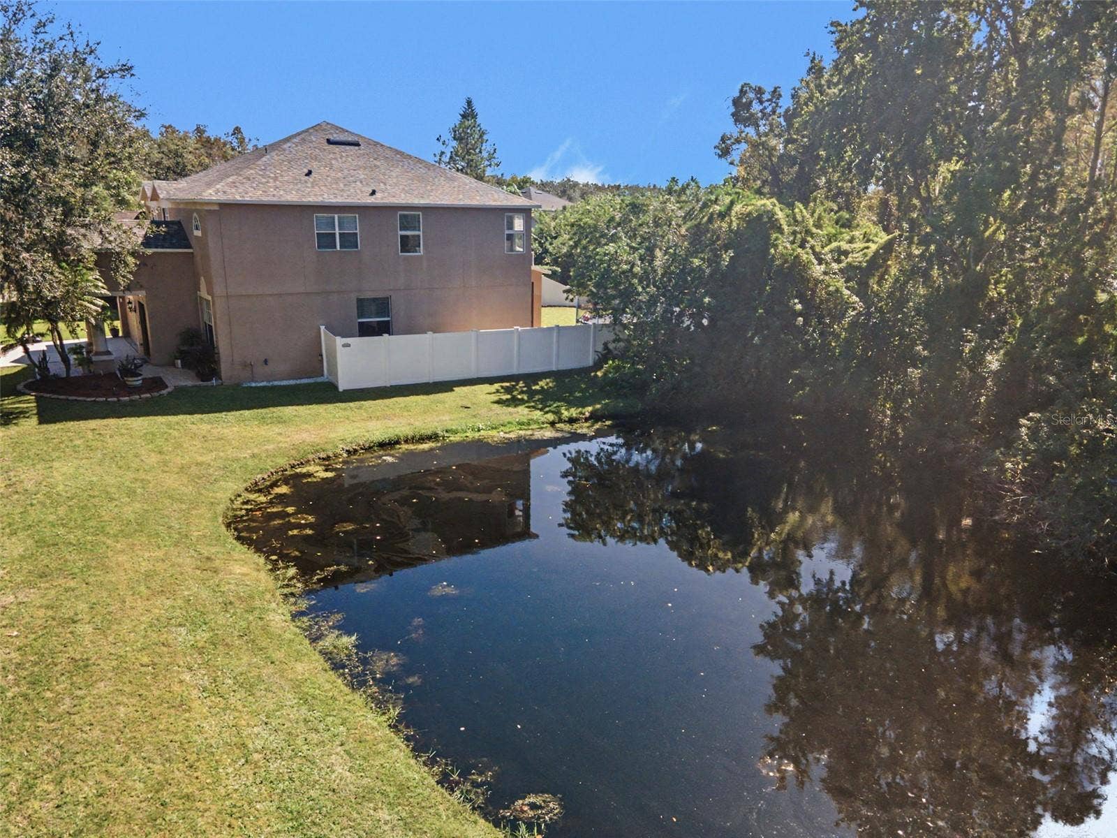 19266 FISHERMANS BEND DRIVE, Lutz, FL 33558 19266 FISHERMANS BEND DRIVE, Lutz, FL 33558