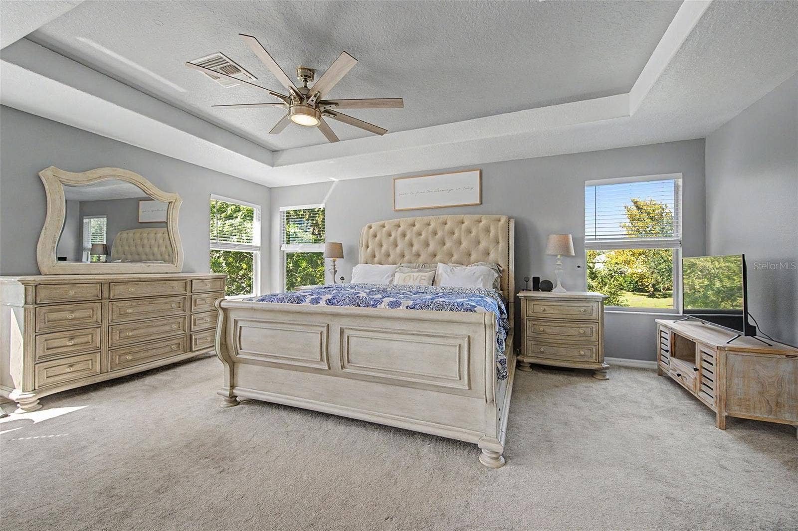 19266 FISHERMANS BEND DRIVE, Lutz, FL 33558 19266 FISHERMANS BEND DRIVE, Lutz, FL 33558