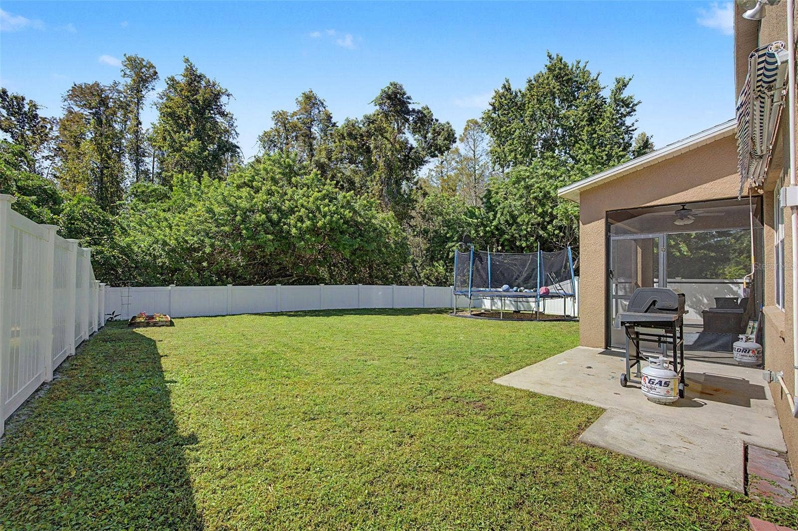 19266 FISHERMANS BEND DRIVE, Lutz, FL 33558 19266 FISHERMANS BEND DRIVE, Lutz, FL 33558