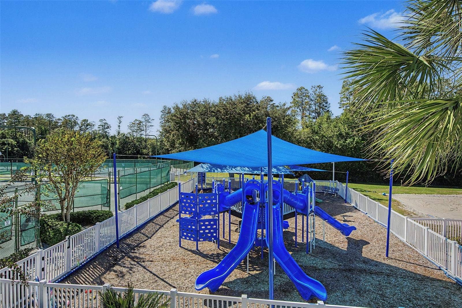 19266 FISHERMANS BEND DRIVE, Lutz, FL 33558 19266 FISHERMANS BEND DRIVE, Lutz, FL 33558