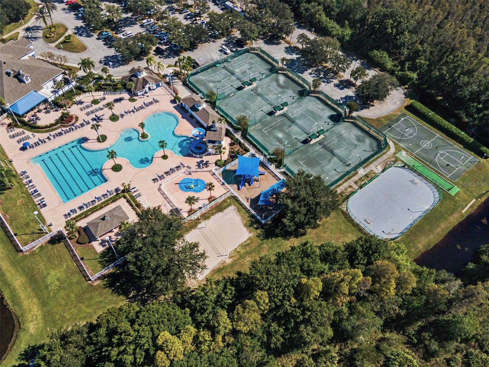19266 FISHERMANS BEND DRIVE, Lutz, FL 33558 19266 FISHERMANS BEND DRIVE, Lutz, FL 33558