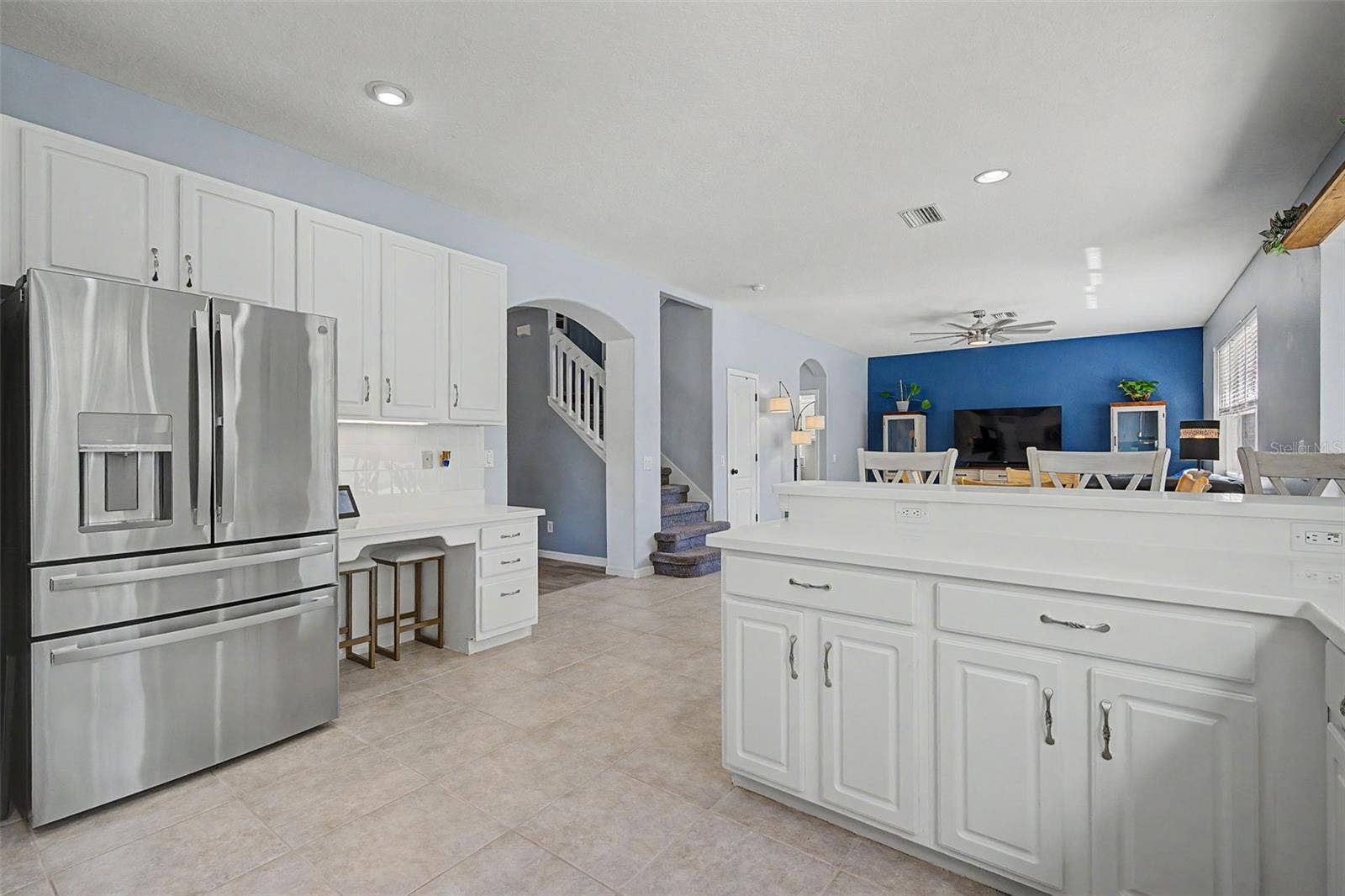 19266 FISHERMANS BEND DRIVE, Lutz, FL 33558 Kitchen