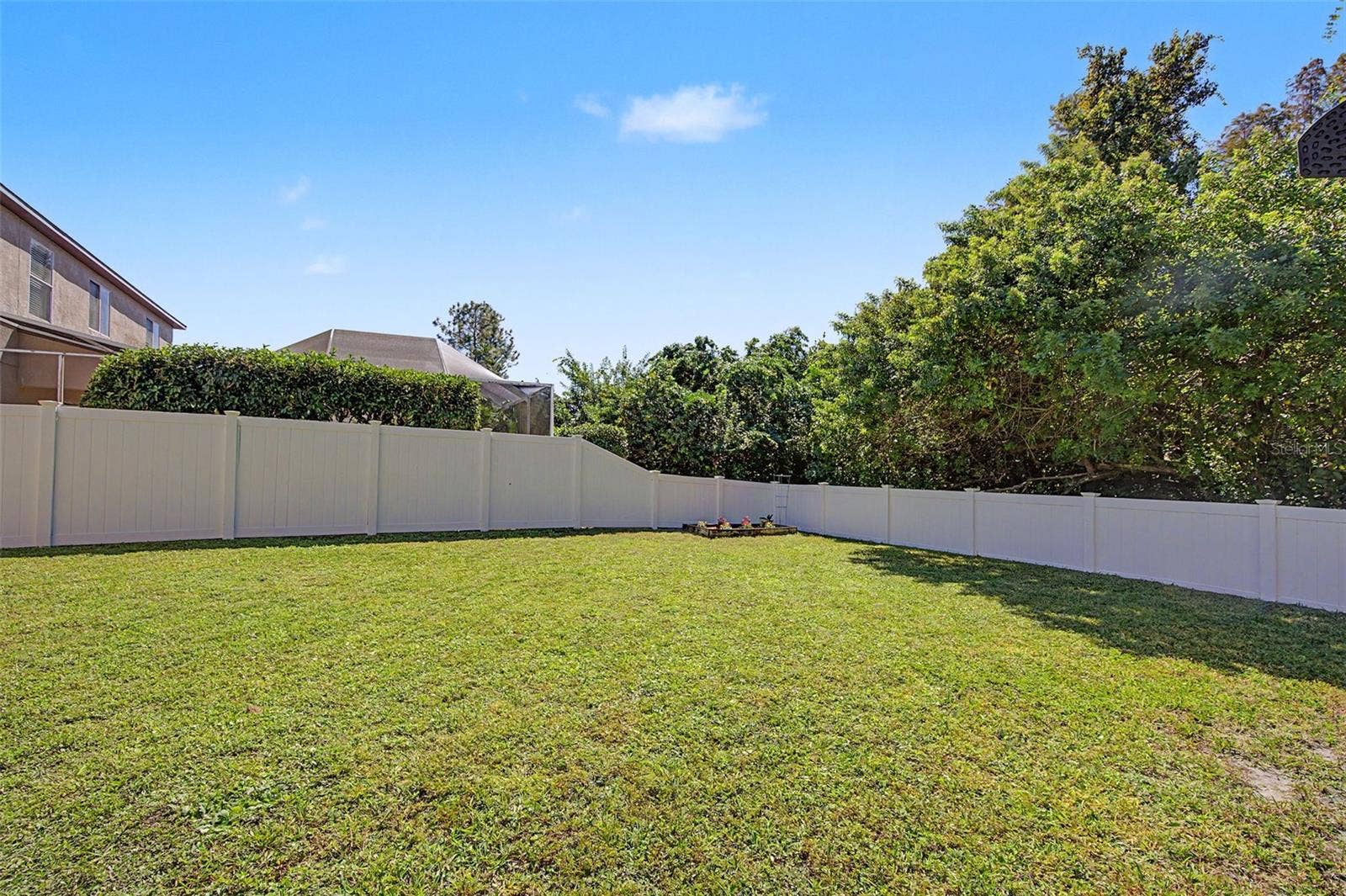 19266 FISHERMANS BEND DRIVE, Lutz, FL 33558 19266 FISHERMANS BEND DRIVE, Lutz, FL 33558