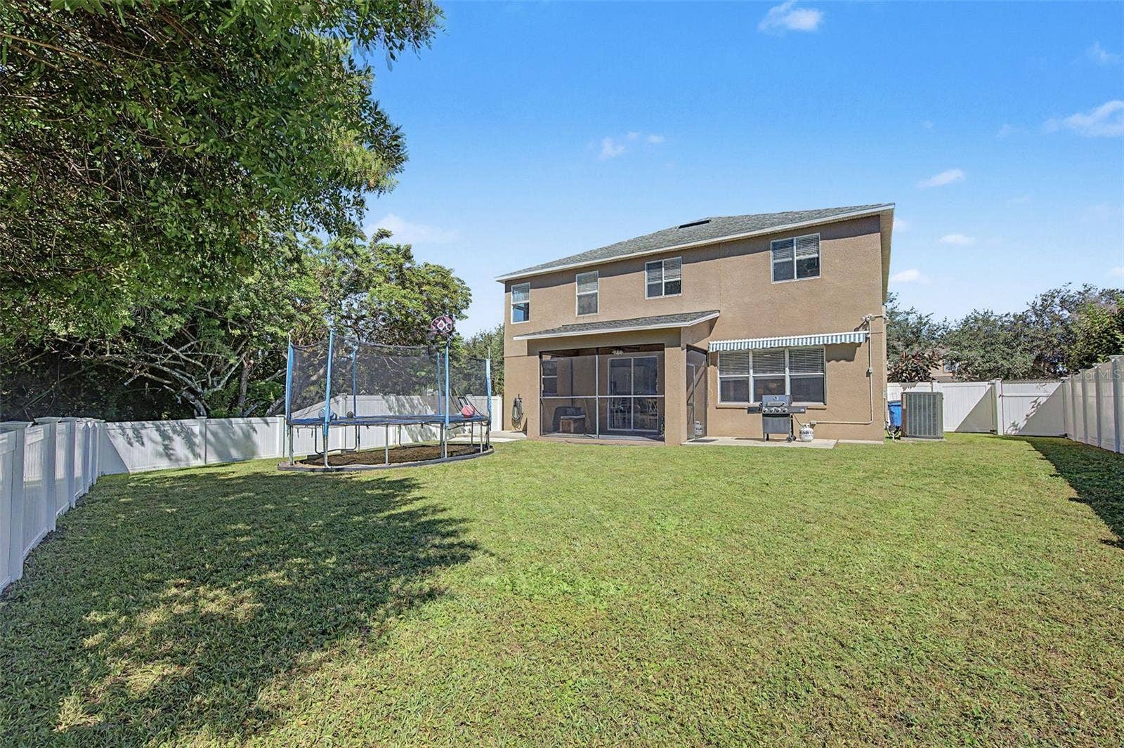 19266 FISHERMANS BEND DRIVE, Lutz, FL 33558 19266 FISHERMANS BEND DRIVE, Lutz, FL 33558