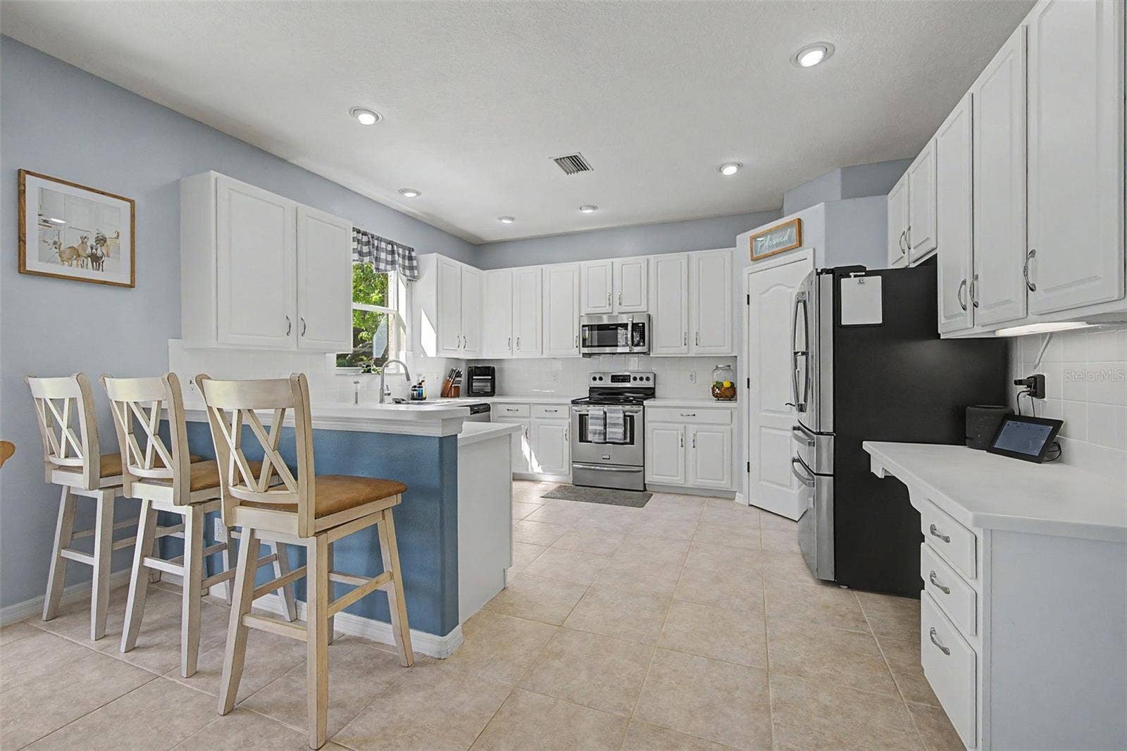 19266 FISHERMANS BEND DRIVE, Lutz, FL 33558 Kitchen