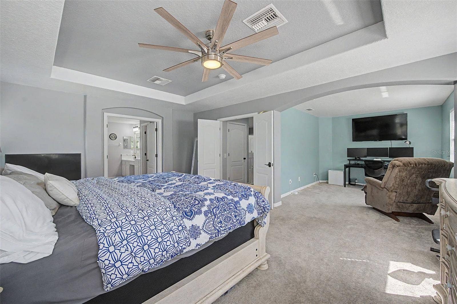 19266 FISHERMANS BEND DRIVE, Lutz, FL 33558 19266 FISHERMANS BEND DRIVE, Lutz, FL 33558