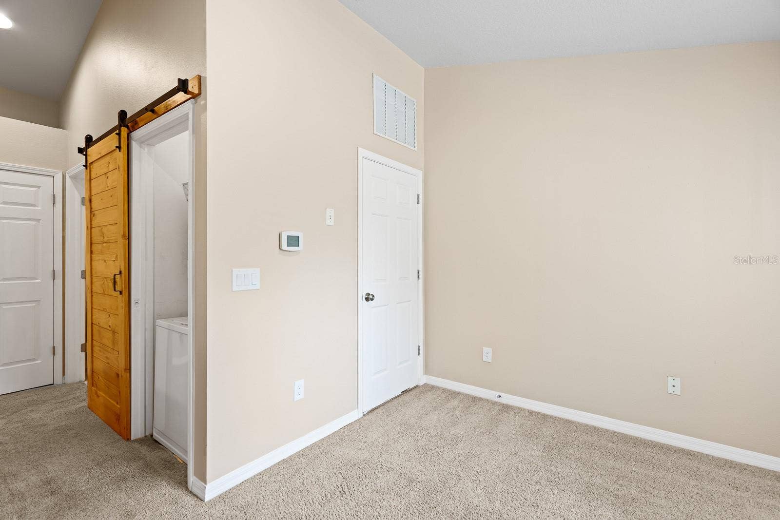 loft/laundry access