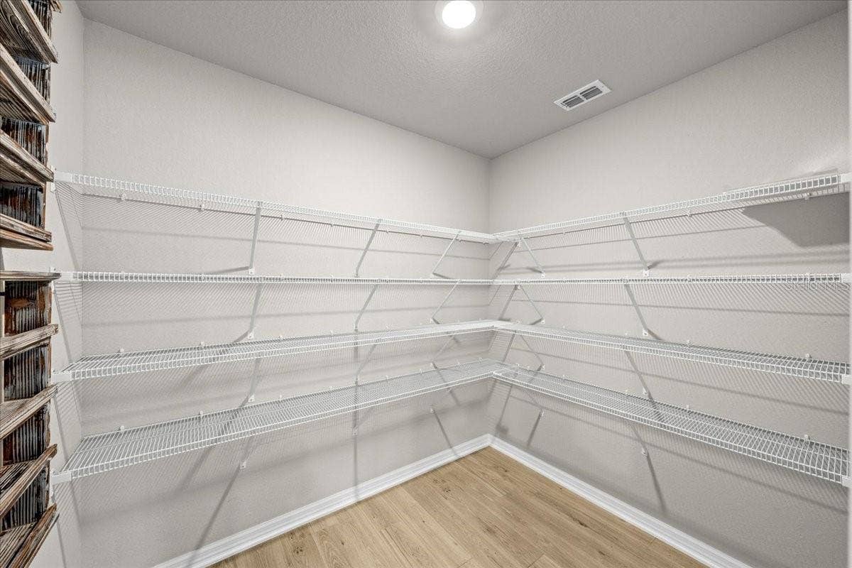 1041 MONTGOMERY LANE, Polk City, FL 33868 1041 MONTGOMERY LANE, Polk City, FL 33868