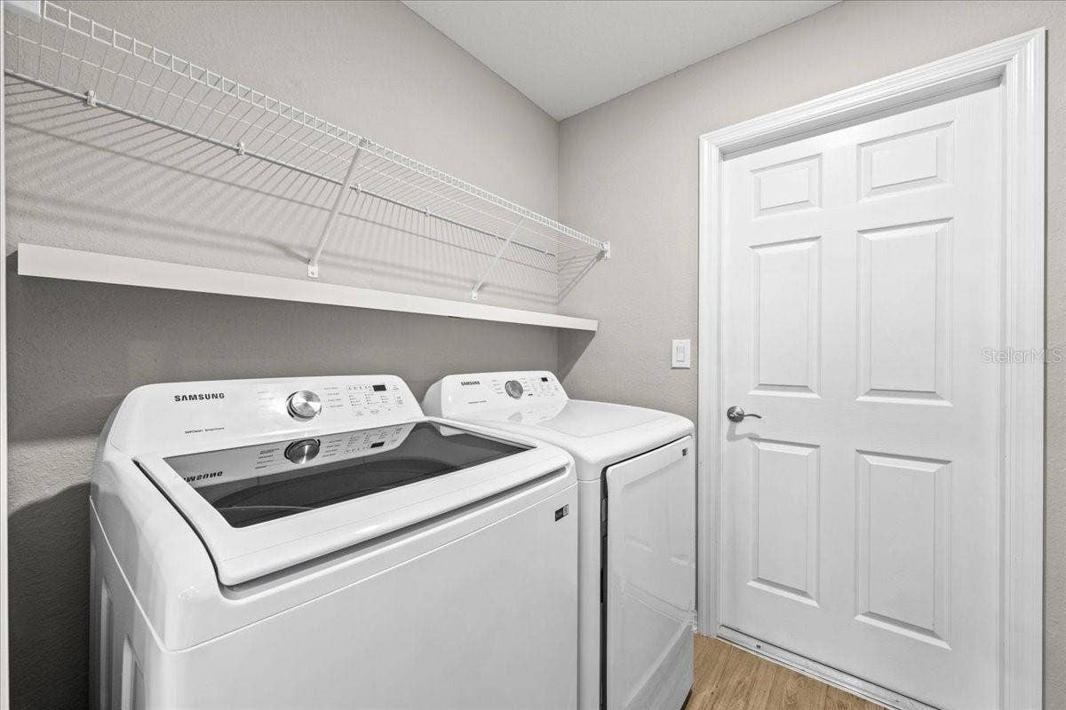 1041 MONTGOMERY LANE, Polk City, FL 33868 1041 MONTGOMERY LANE, Polk City, FL 33868