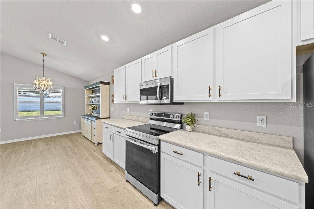 1041 MONTGOMERY LANE, Polk City, FL 33868 1041 MONTGOMERY LANE, Polk City, FL 33868