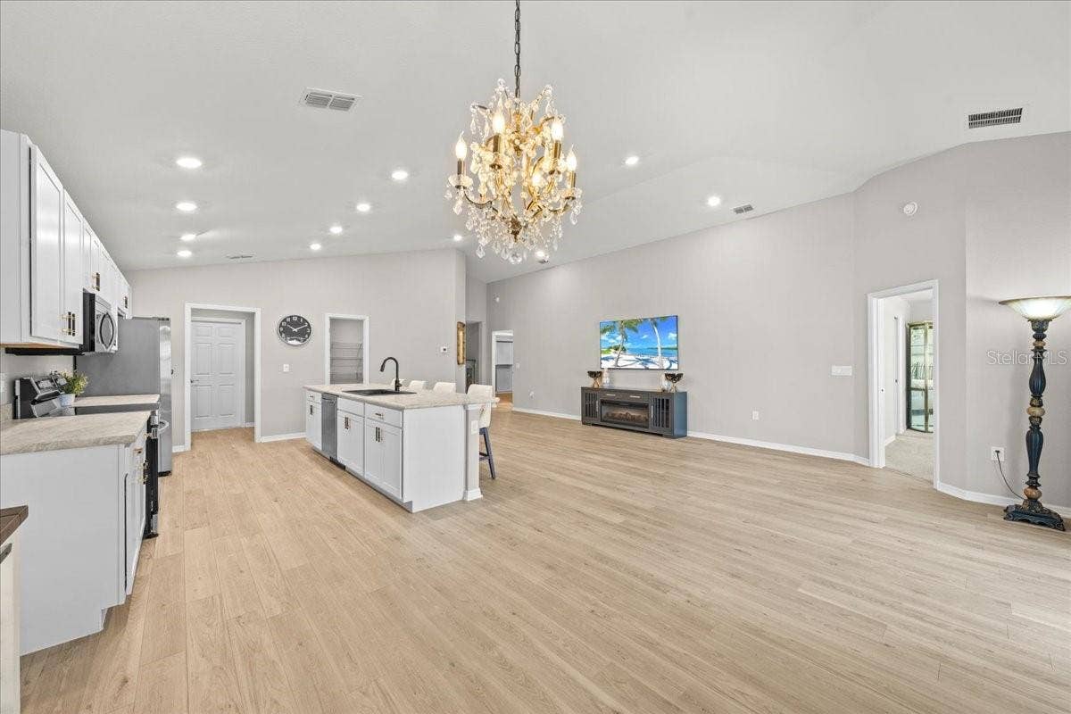 1041 MONTGOMERY LANE, Polk City, FL 33868 1041 MONTGOMERY LANE, Polk City, FL 33868