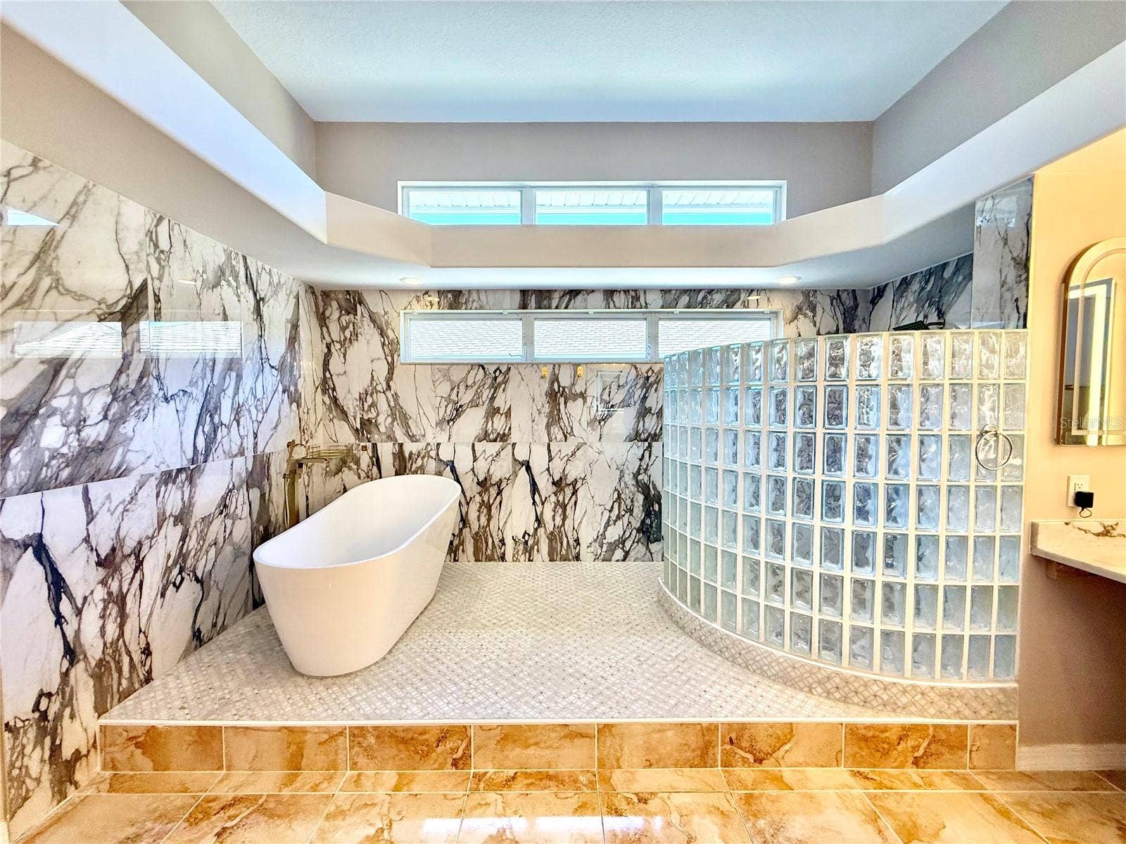 10334 LONGWOOD DRIVE, Seminole, FL 33777 10334 LONGWOOD DRIVE, Seminole, FL 33777