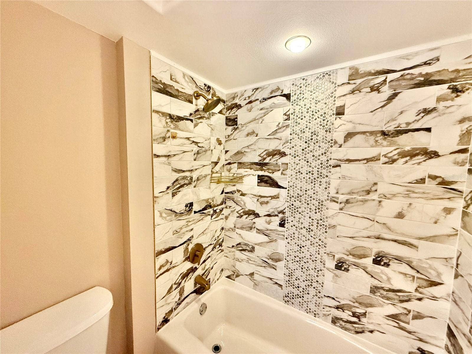 10334 LONGWOOD DRIVE, Seminole, FL 33777 10334 LONGWOOD DRIVE, Seminole, FL 33777