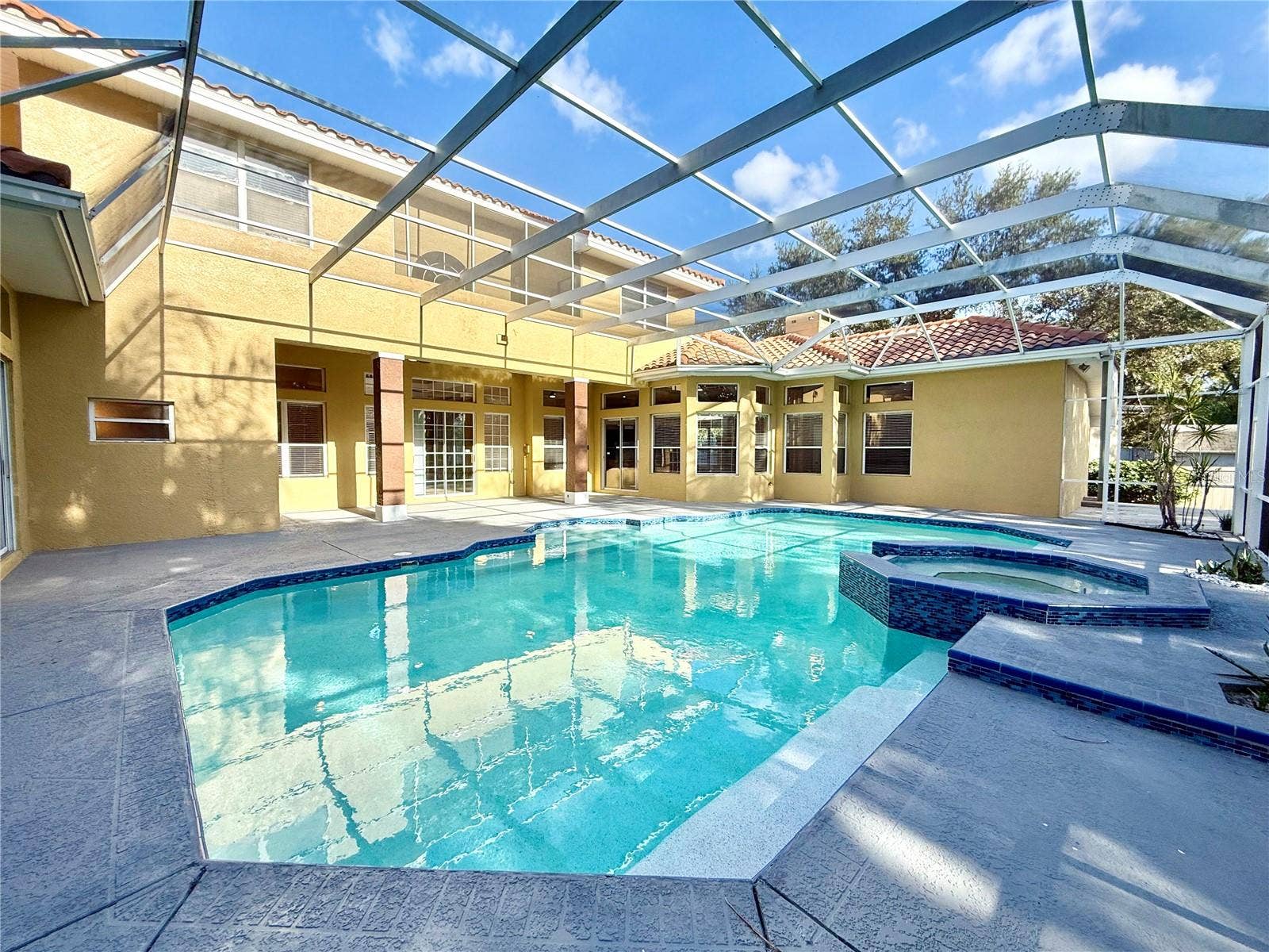 10334 LONGWOOD DRIVE, Seminole, FL 33777 10334 LONGWOOD DRIVE, Seminole, FL 33777