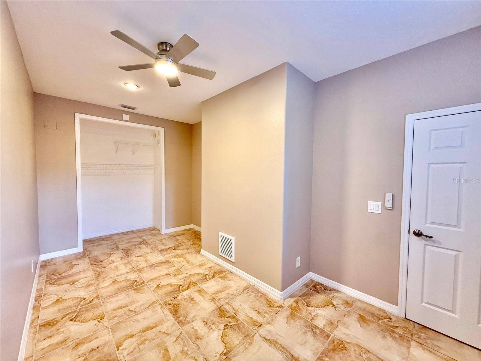 10334 LONGWOOD DRIVE, Seminole, FL 33777 10334 LONGWOOD DRIVE, Seminole, FL 33777