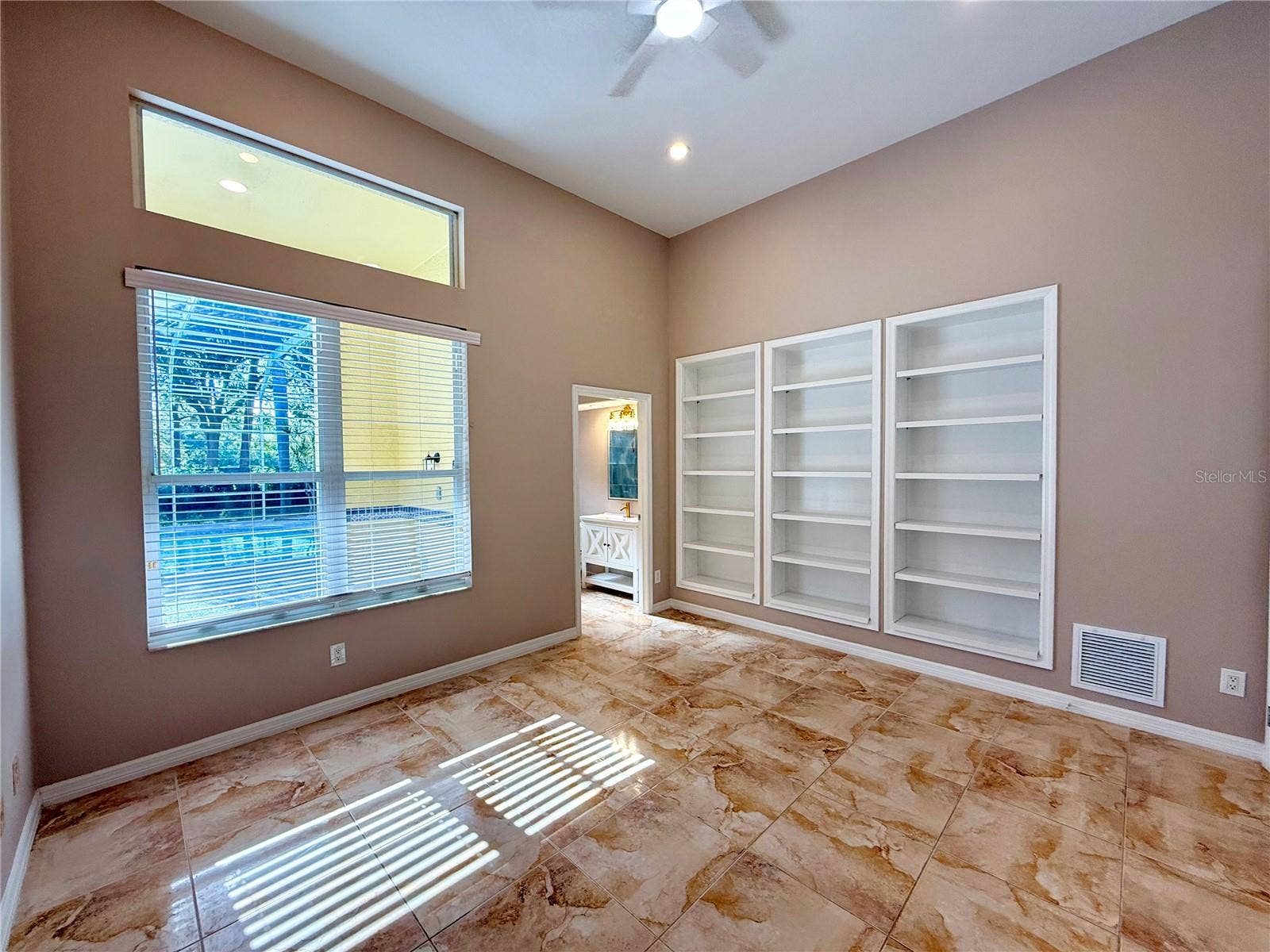 10334 LONGWOOD DRIVE, Seminole, FL 33777 10334 LONGWOOD DRIVE, Seminole, FL 33777